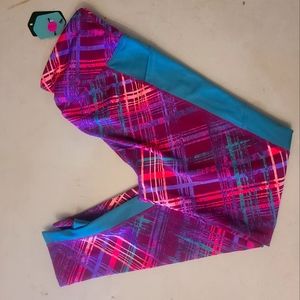 LulaRoe Fearless Crop Fitted Leggings